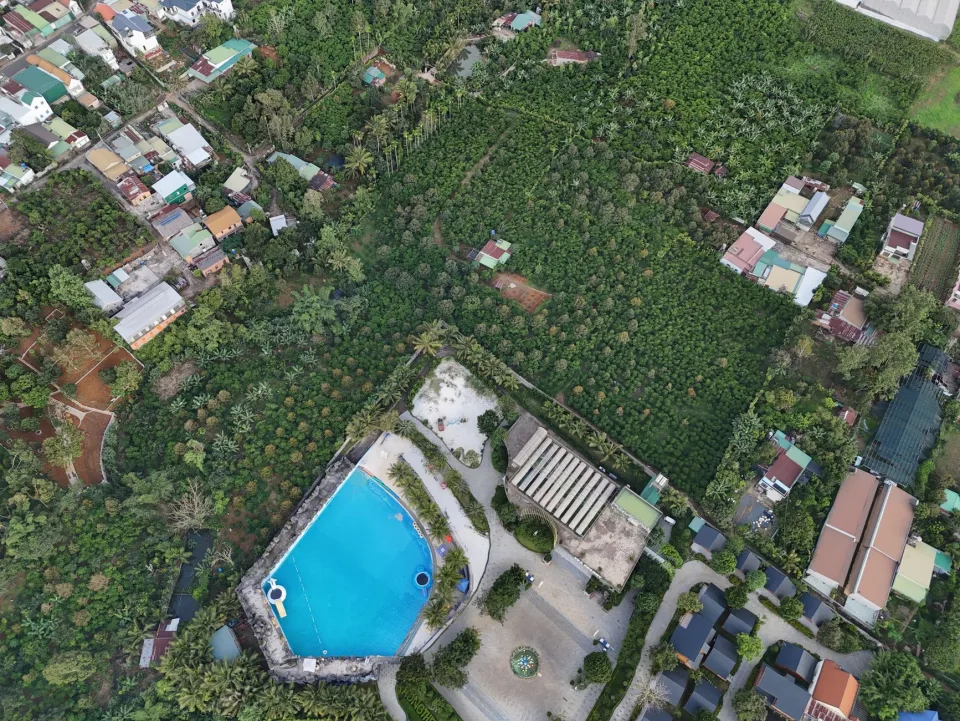 Không gian Đặng Thị Hồng Ly